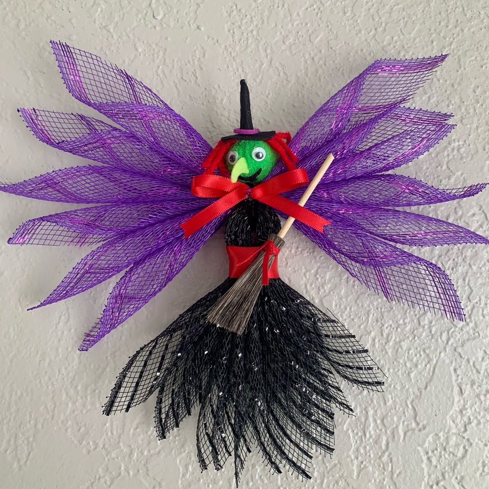 Small deco mesh witch, Halloween wall hanging, whimsical witch, holiday decor